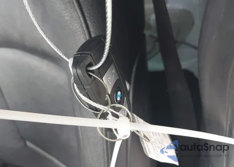 2012 BMW 128I z USA, uszkodzony, nr VIN WBAUP7C58CVP22639